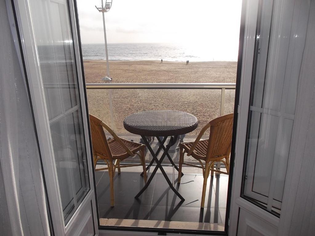 Na Crista Da Onda Hotel Nazare Room photo